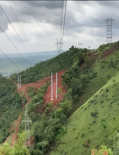 Ligne de transmission électrique illustrant le projet MICAS